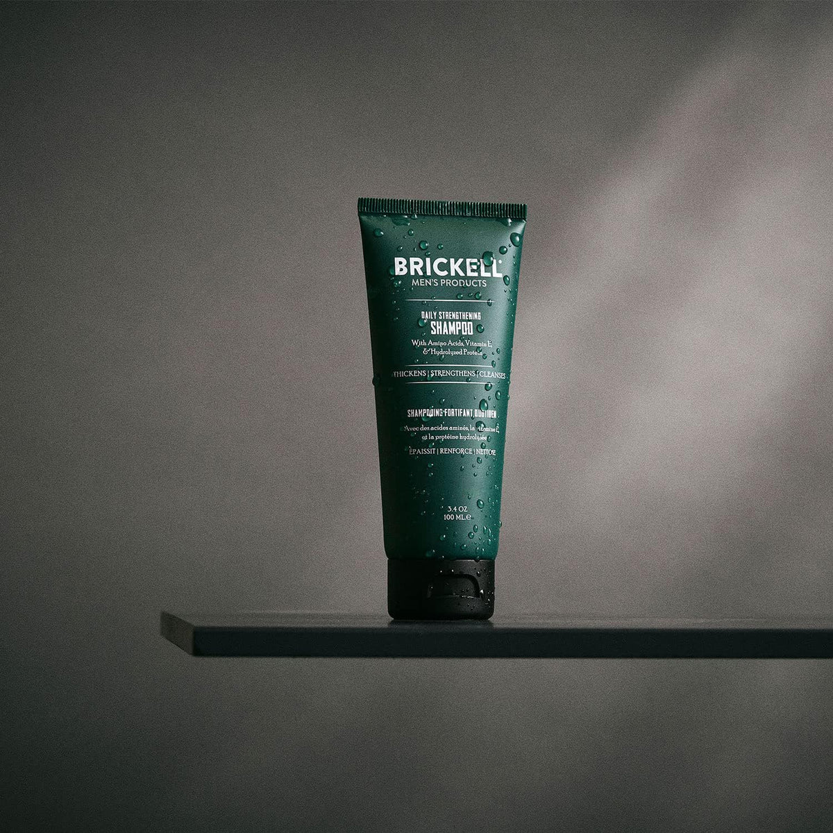 Champú fortalecedor diario para hombres Brickell – Menta y árbol de té, sin sulfatos | 3.4 oz