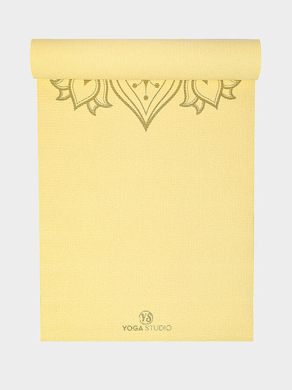 Alfombrilla de yoga adhesiva reversible de 6 mm diseñada por Yoga Studio