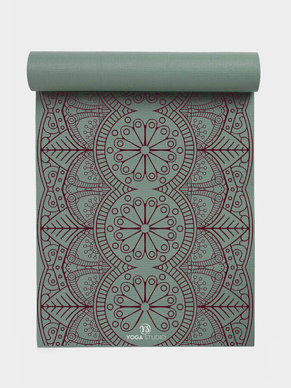 Alfombrilla de yoga adhesiva reversible de 6 mm diseñada por Yoga Studio