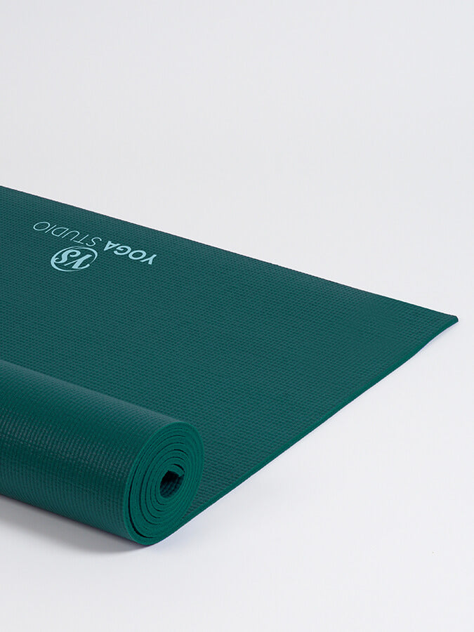 Alfombrilla de yoga adhesiva reversible de 6 mm diseñada por Yoga Studio