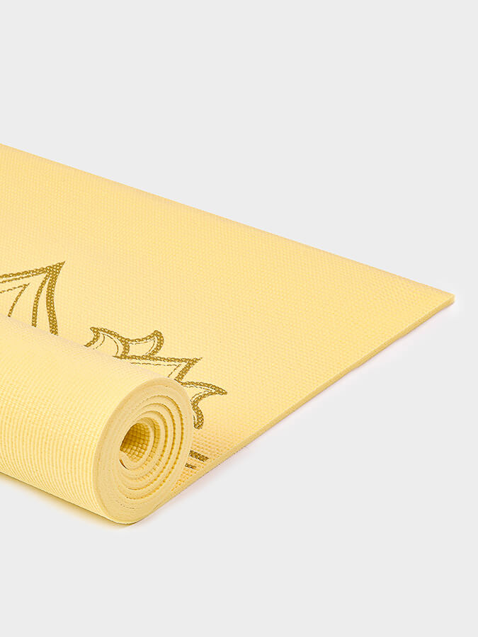 Alfombrilla de yoga adhesiva reversible de 6 mm diseñada por Yoga Studio