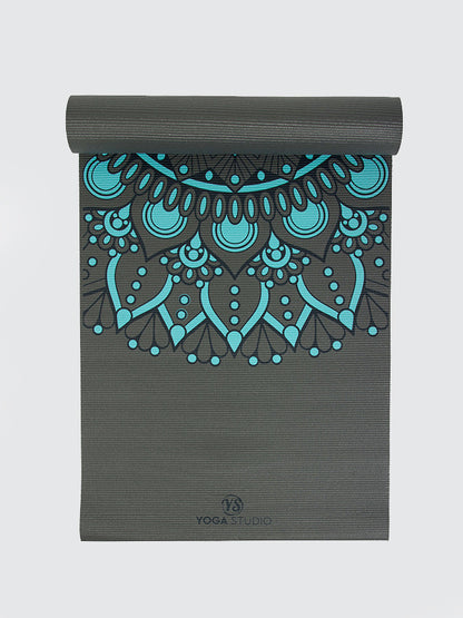 Alfombrilla de yoga adhesiva reversible de 6 mm diseñada por Yoga Studio